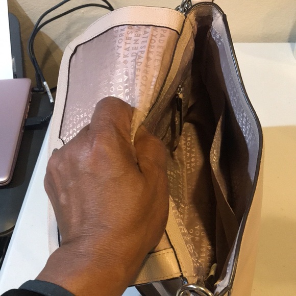 Kate Spade Cream Pebble Leather Pre-Owned Shoulder Bag w/Chainlink Detailing - Picture 7 of 16